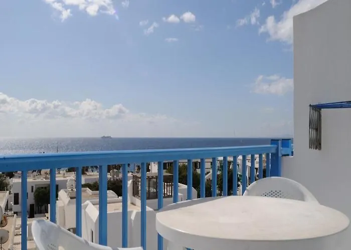 Costa Volcan Hotel 2*