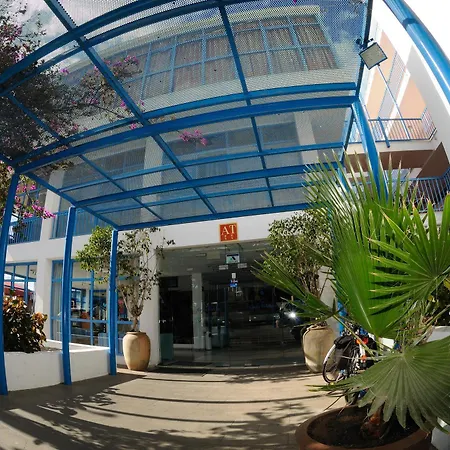 酒店 Costa Volcan 2*