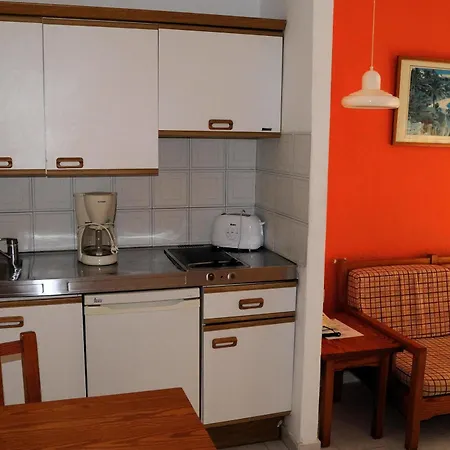 Costa Volcan Hotel 2*