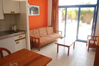 酒店 Costa Volcan 2*