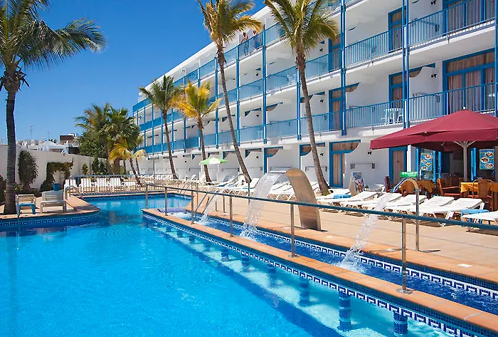 Готель Costa Volcan