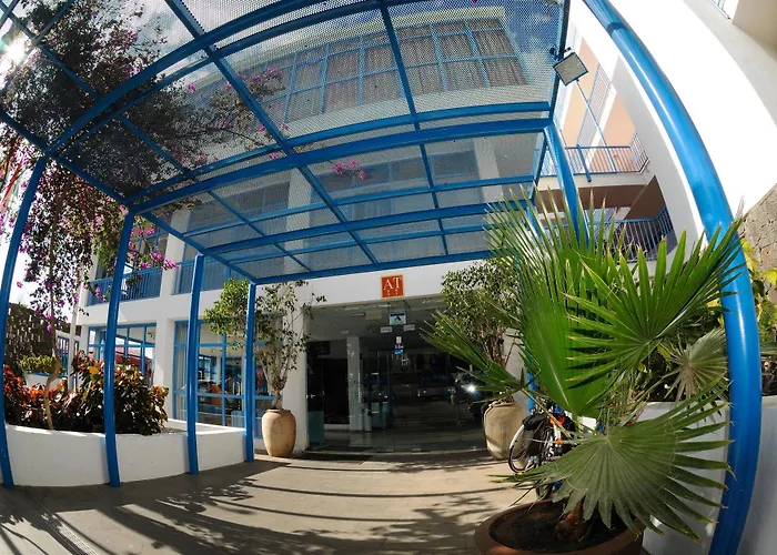 Hotel Costa Volcan 2*