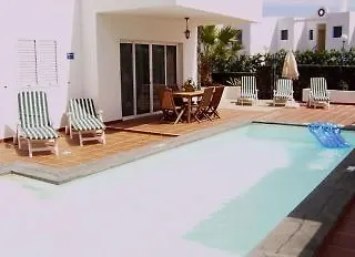 Costa Volcan Готель