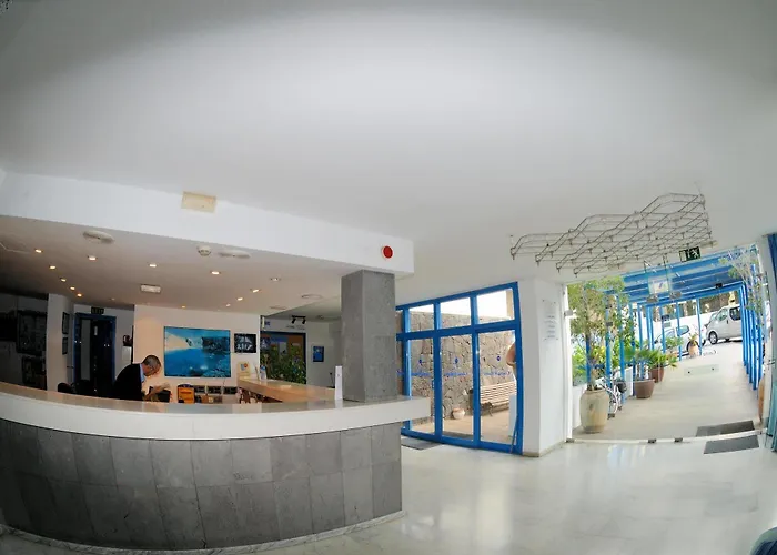 Готель Costa Volcan 2*